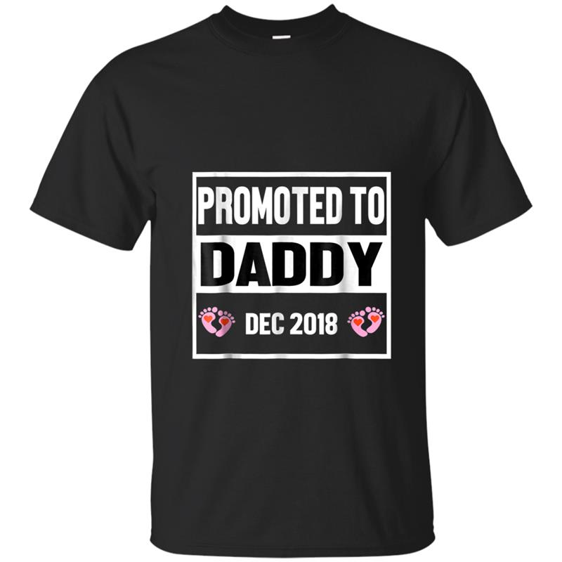 Mens Promoted to Daddy December 2018  Gift for Dads T-shirt-mt