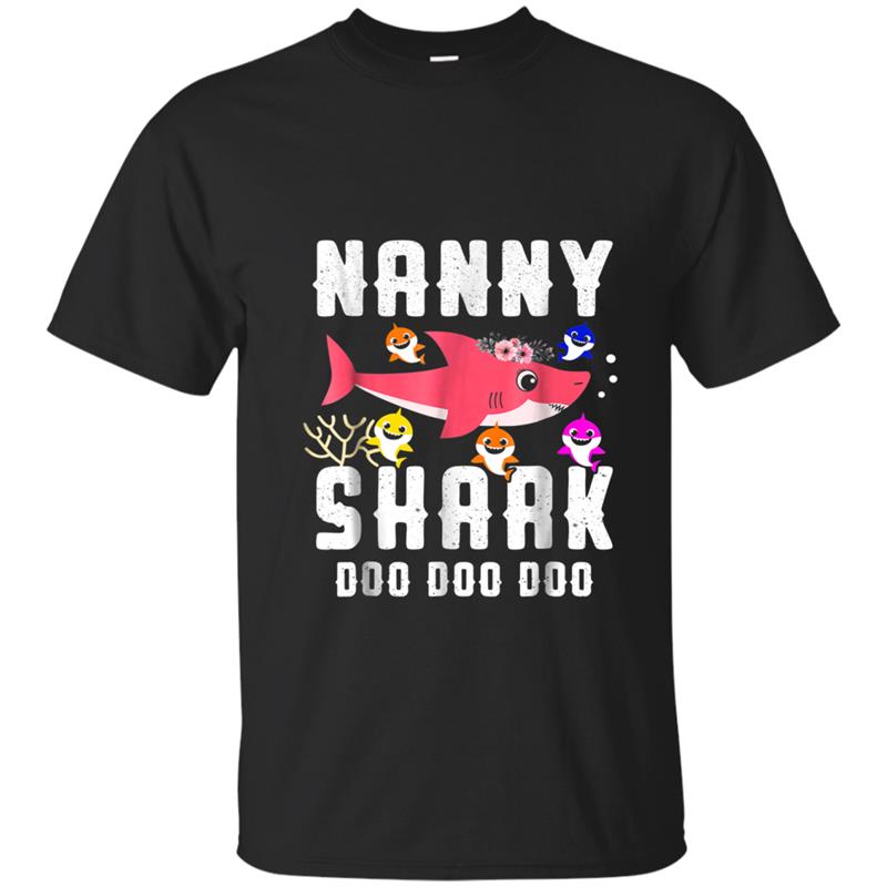 Nanny Shark  Funny Family Matching Birthday Gifts Women T-shirt-mt