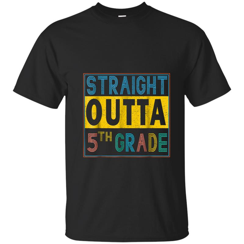 Vintage STRAIGHT OUTTA 5th Grade 2018 Graduation  Gift T-shirt-mt